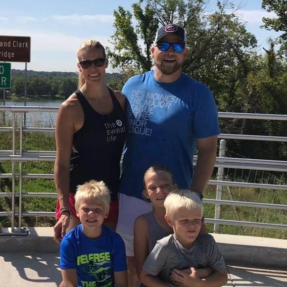 Meet your Posher, Aj - Picture 1 of 1